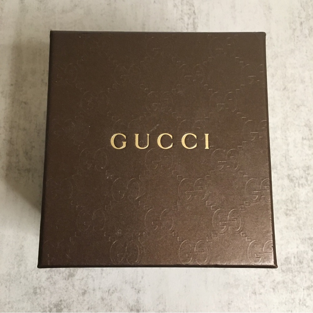 EUC Gucci Mother of Pearl Marina Chain Bracelet Watch - Picture 13 of 16